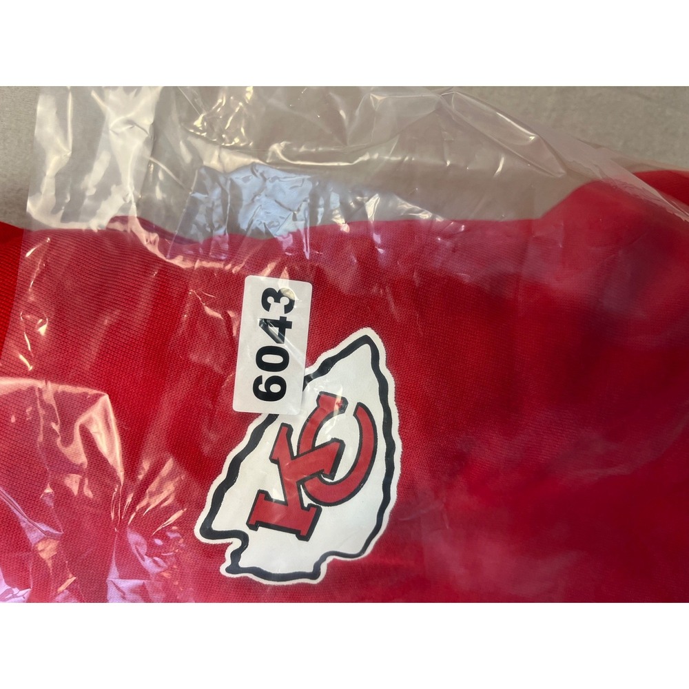 Kansas City Chiefs Hoodie Womens M Red Cropped Sweatshirt Pullover Relaxed - Picture 9 of 9